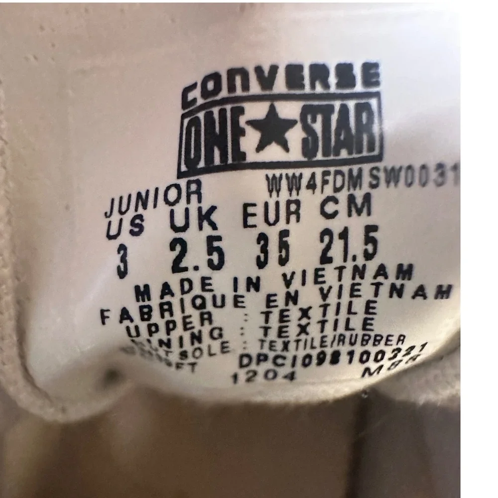 Converse One Star Black White Canvas Low Top Sneakers Junior Size 3 Skateboarder